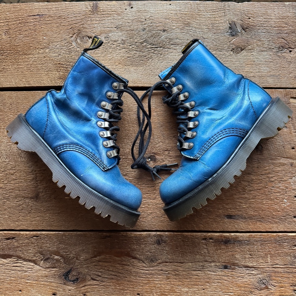 Dr. Martens 8217/34 VTG Made in England Cobalt Blue Boots